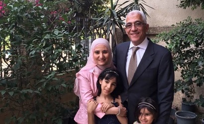 Putri Ola Yusuf Qaradawi Serukan Rezim Mesir Bebaskan Ibunya Dari Penjara